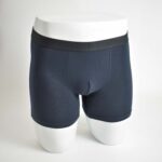 شورت سرمه ای تیره کمر مشکی