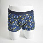 شورت سرمه ای تیره طرح هندسی Hema