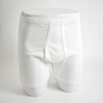 شورت سفید بلند