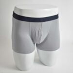 شورت طوسی روشن