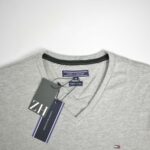 تیشرت طوسی آستین بلند یقه هفت Tommyhilfiger