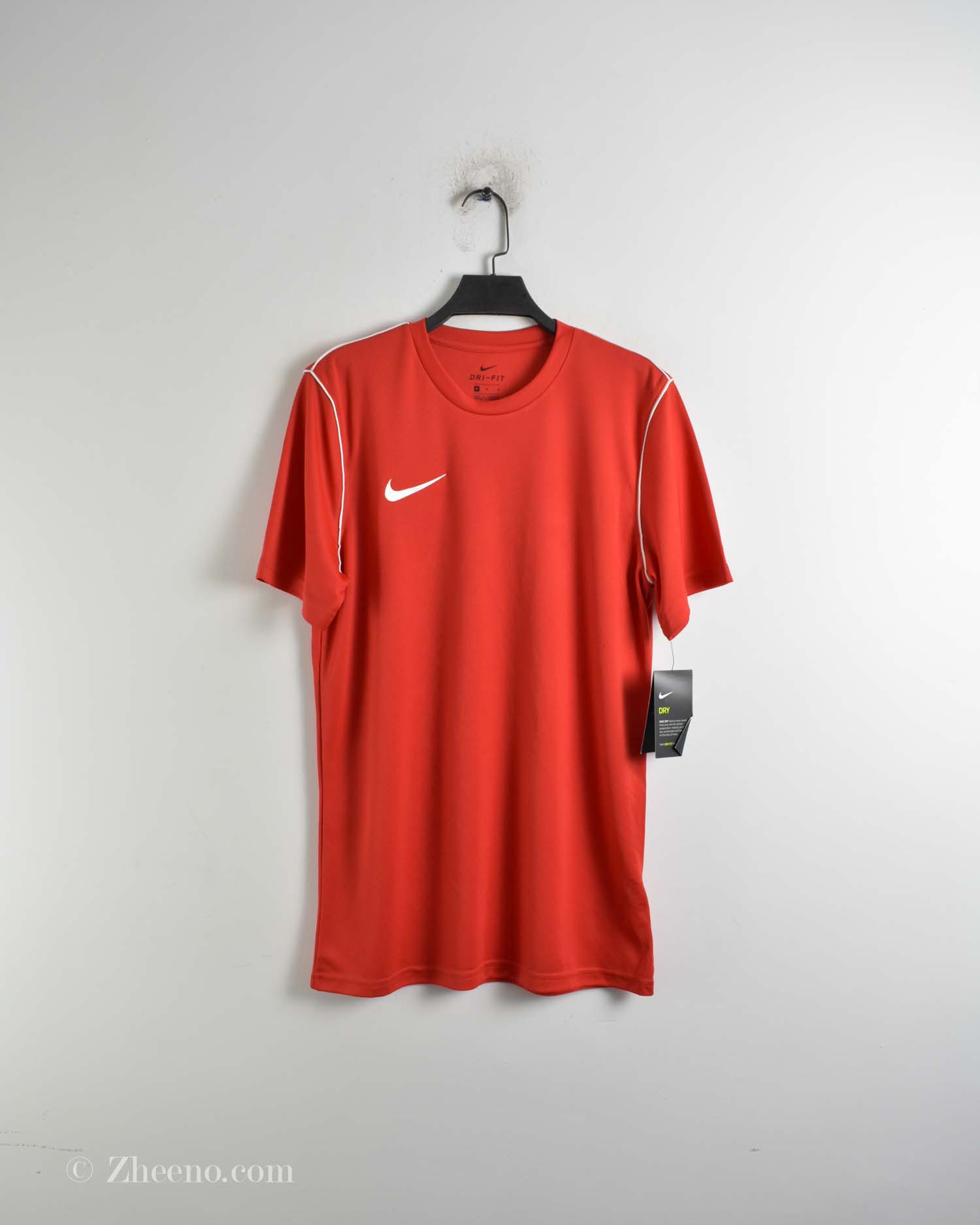تیشرت ورزشی مردانه قرمز Nike