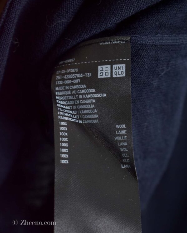 بافت یقه اسکی سرمهای تیره Uniqlo