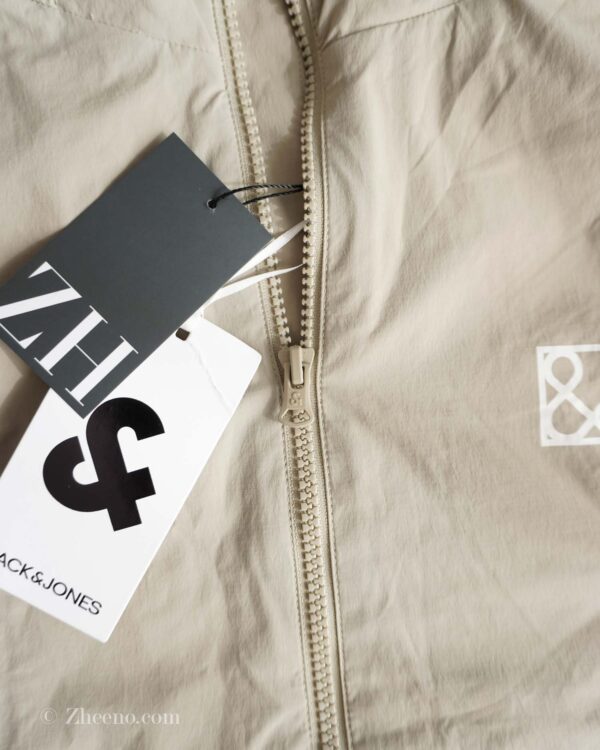 جکت بارانی کلاه دار خاکی Jack&Jones