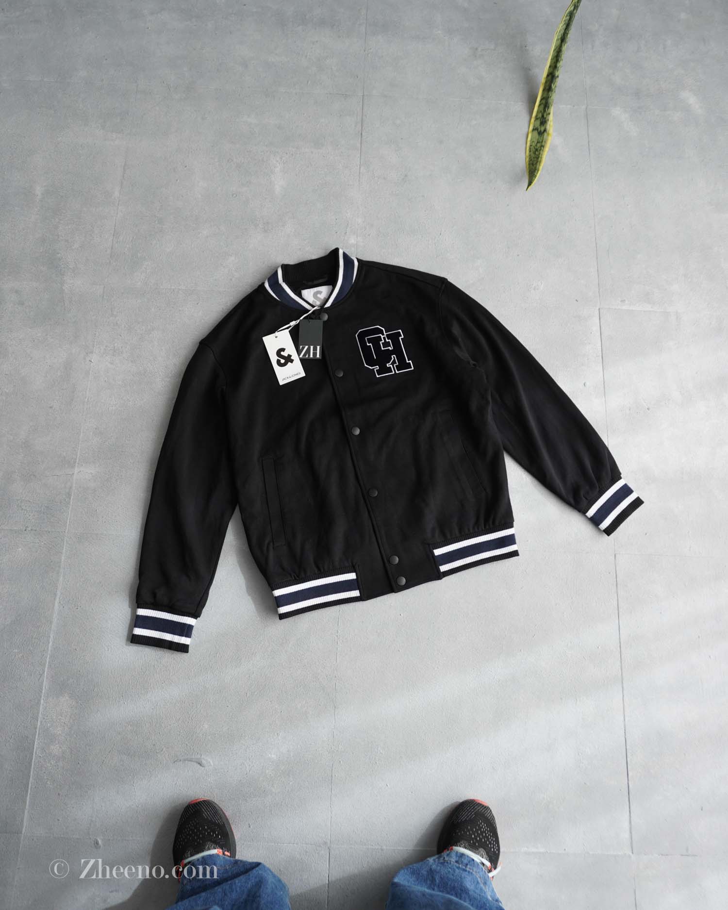 17616477186727039 بامبر جکت مشکی یقه سرمه ای Jack&Jones