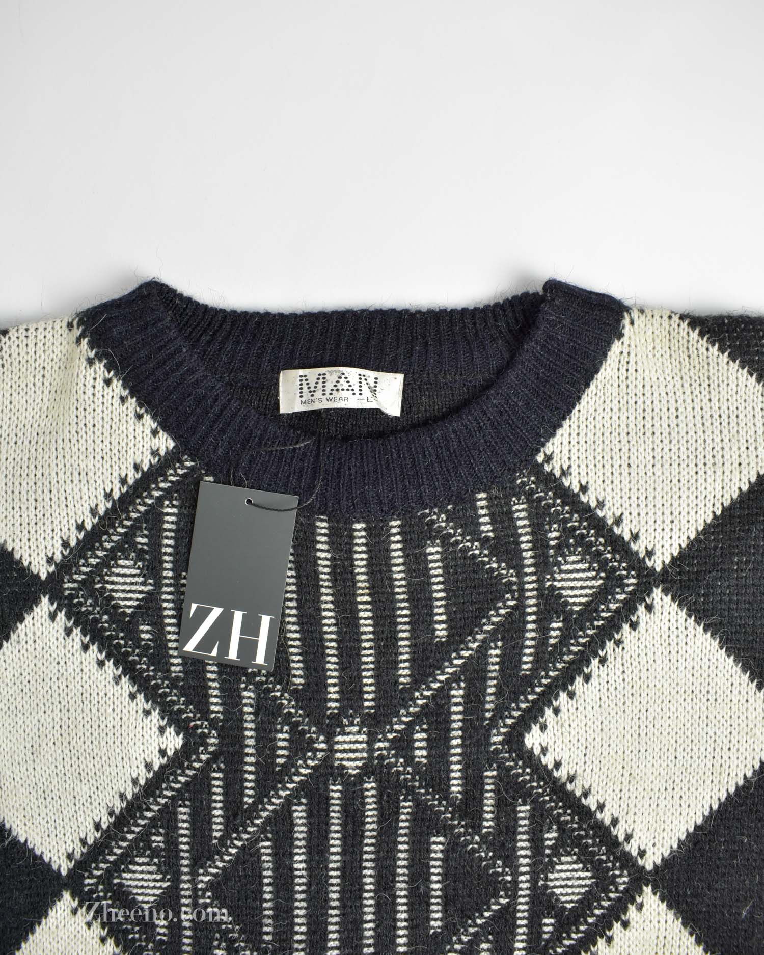 17616707652649222 بافت وینتیج Man