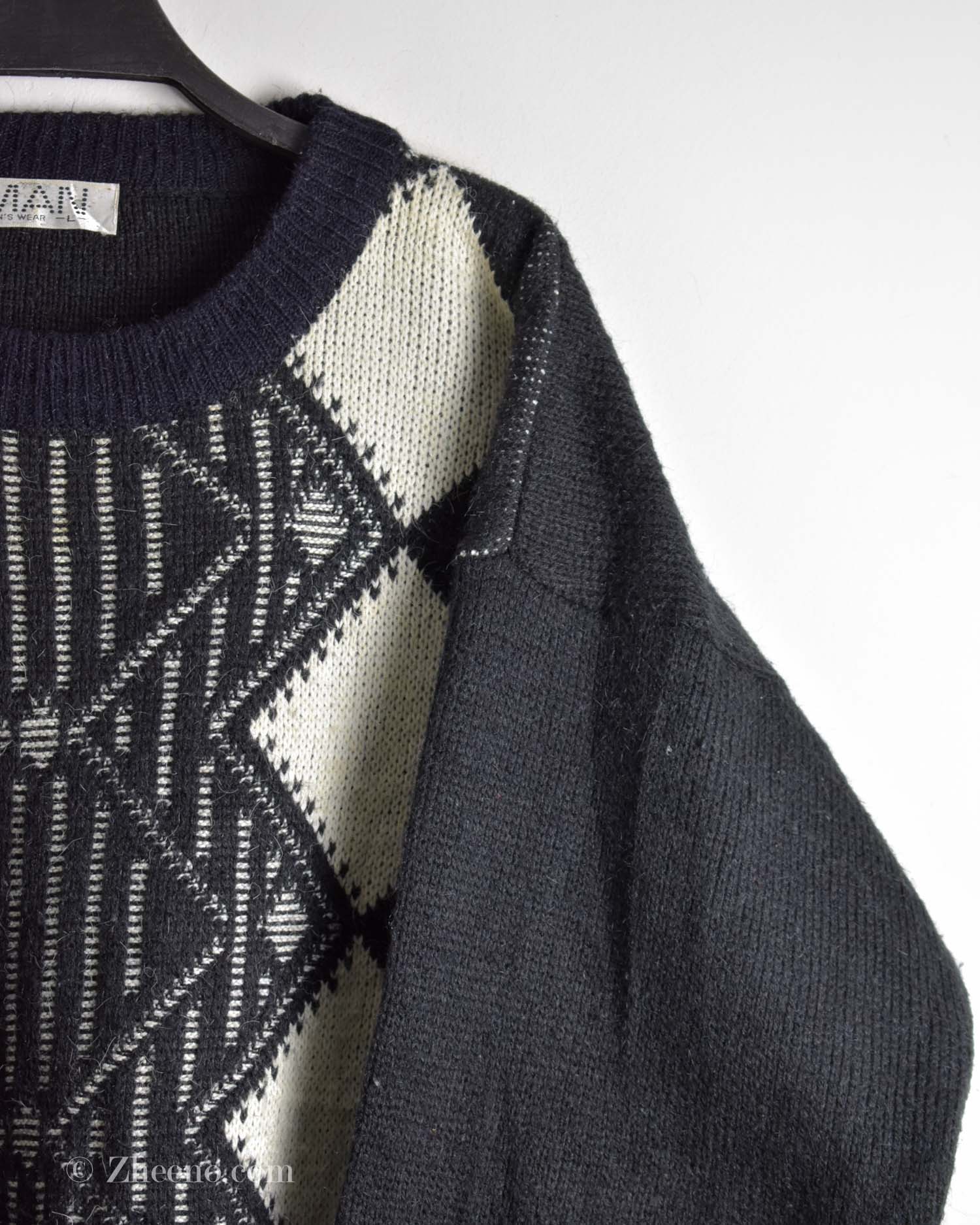 17616707661178815 بافت وینتیج Man