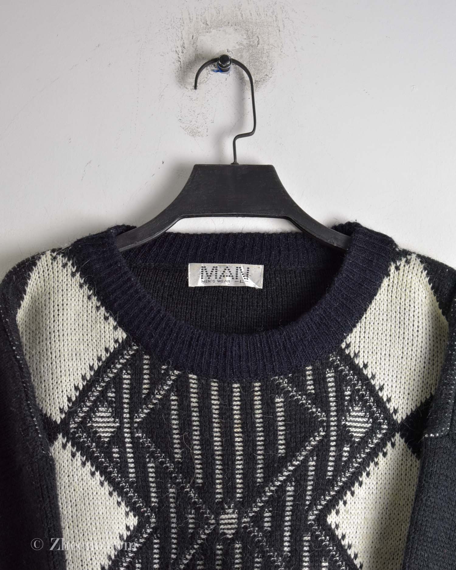 17616707666409658 بافت وینتیج Man