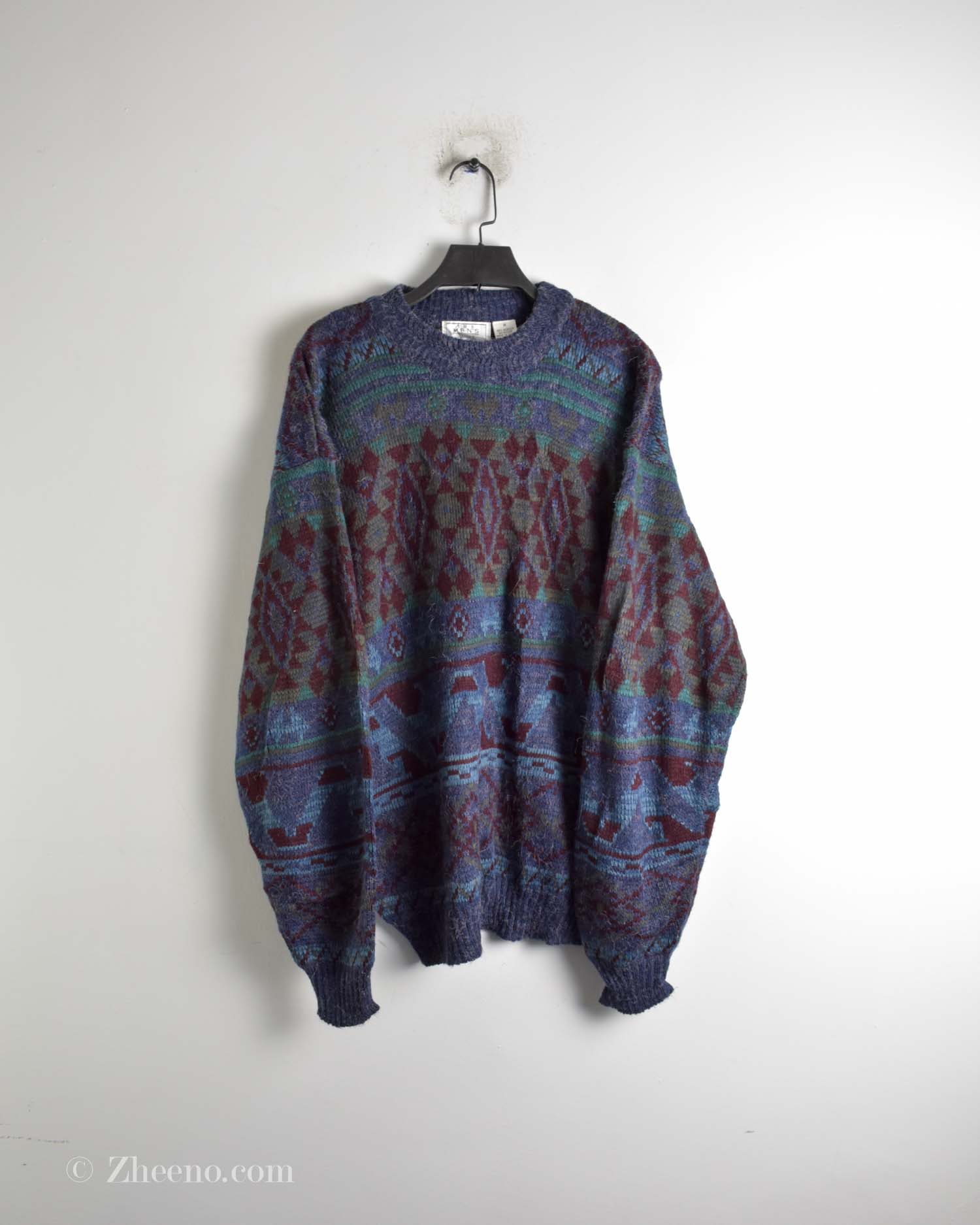 17616708541925914 بافت وینتیج The Mans Story