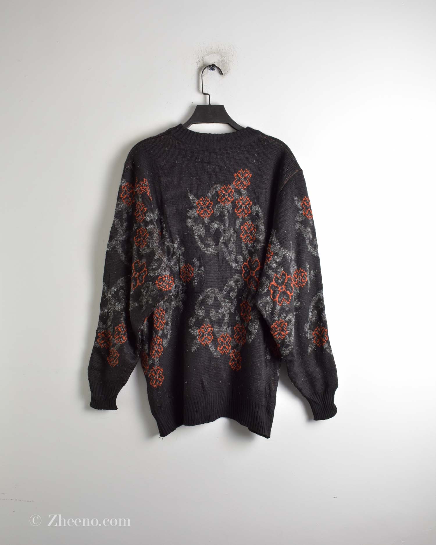 17616708611438110 بافت وینتیج Atan