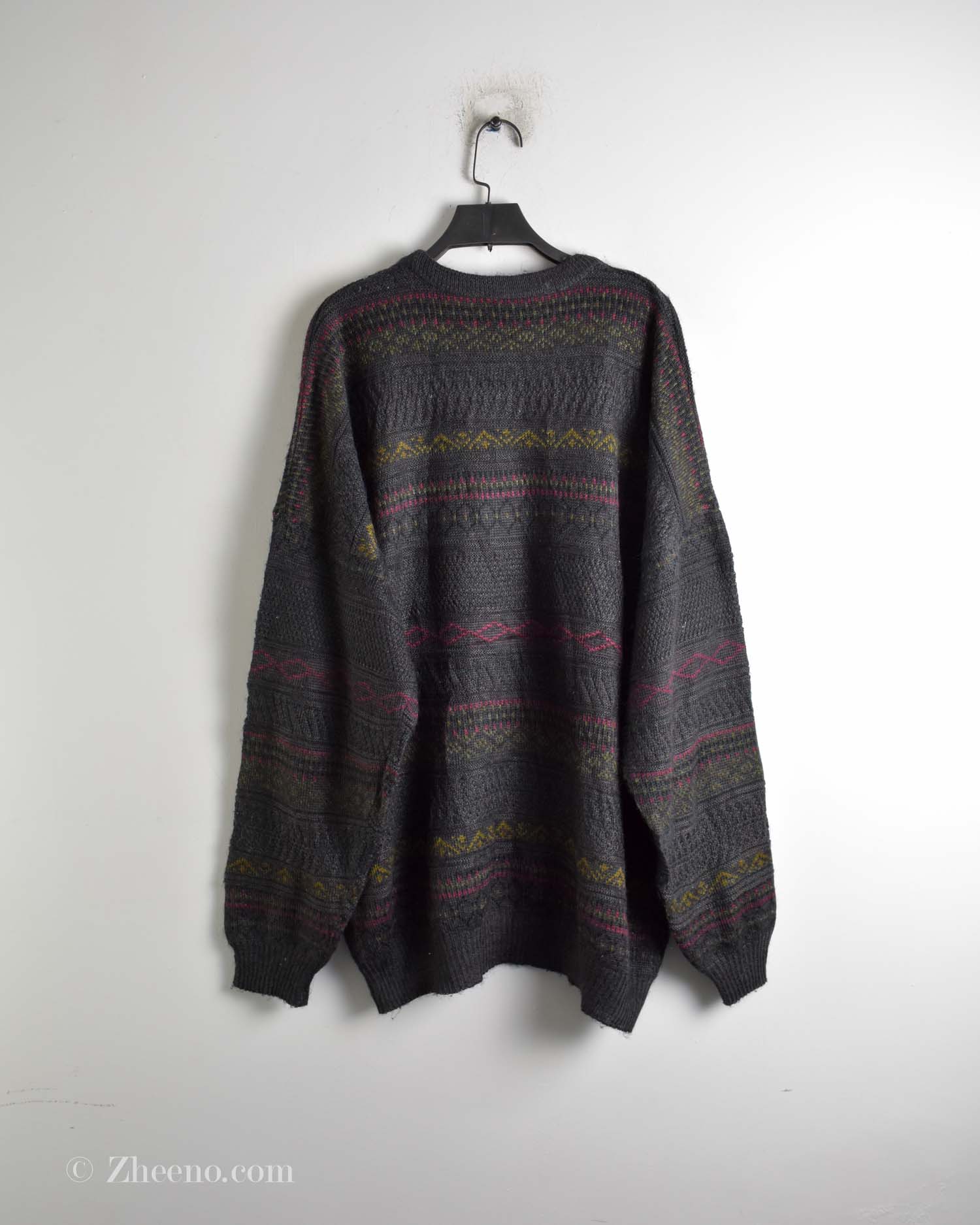 17616708900599939 بافت وینتیج نوک مدادی طرح دار