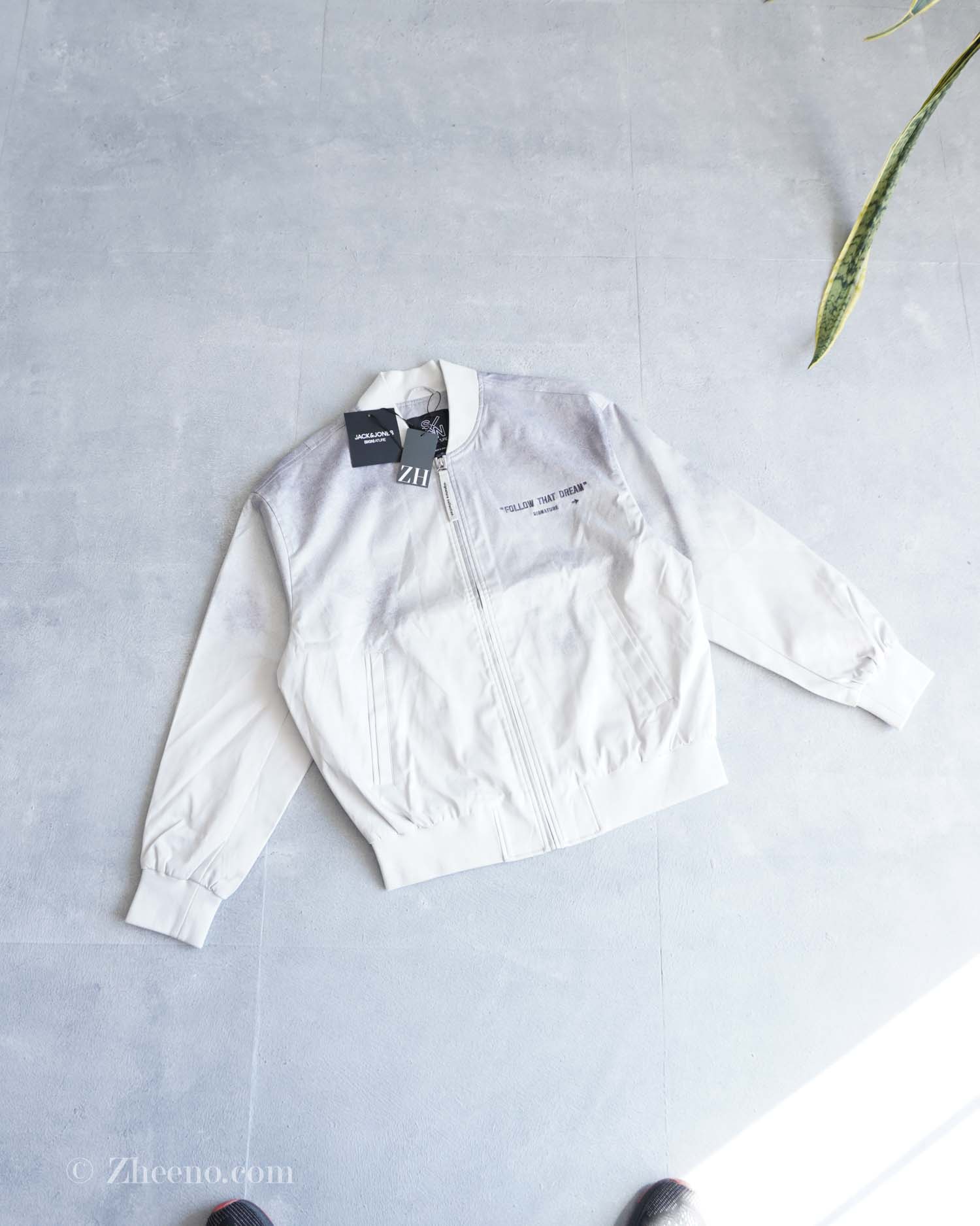 17623282547623903 بامبر جکت خاکی طرح دار Jack&Jones