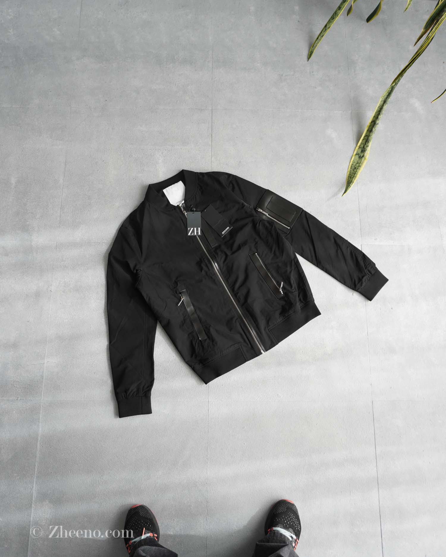 17623286647508343 بامبر جکت مشکی زیپ دار