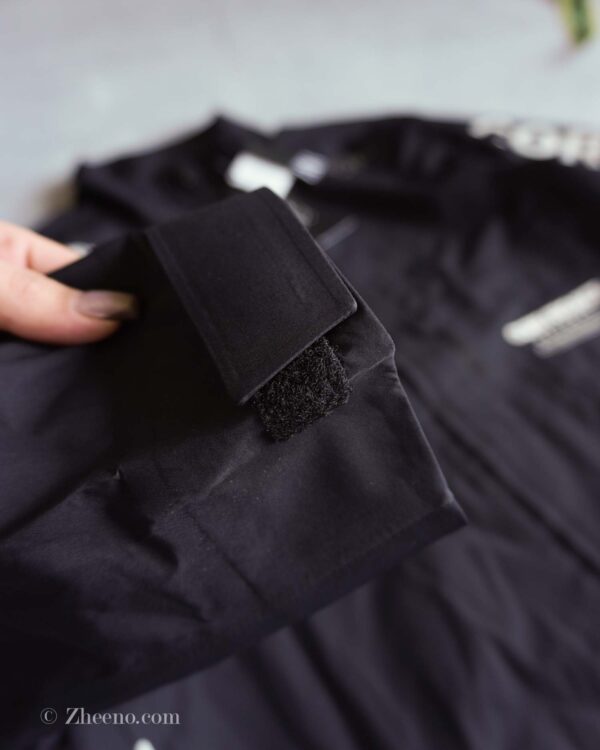 جکت بارانی مشکی طرح نوشته دار Jack&Jones