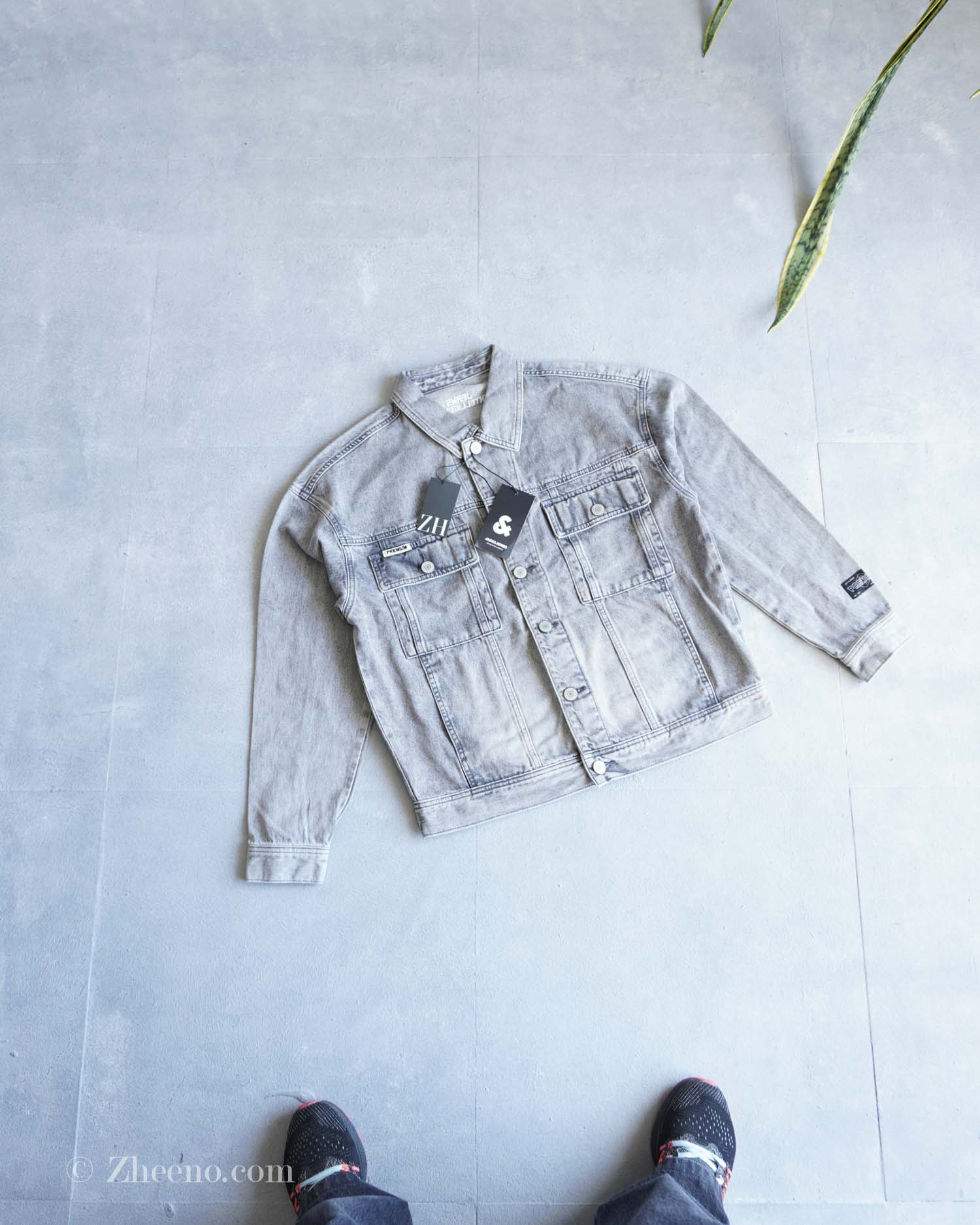 17623293540738840 جکت جین خاکستری ساده Jack&Jones