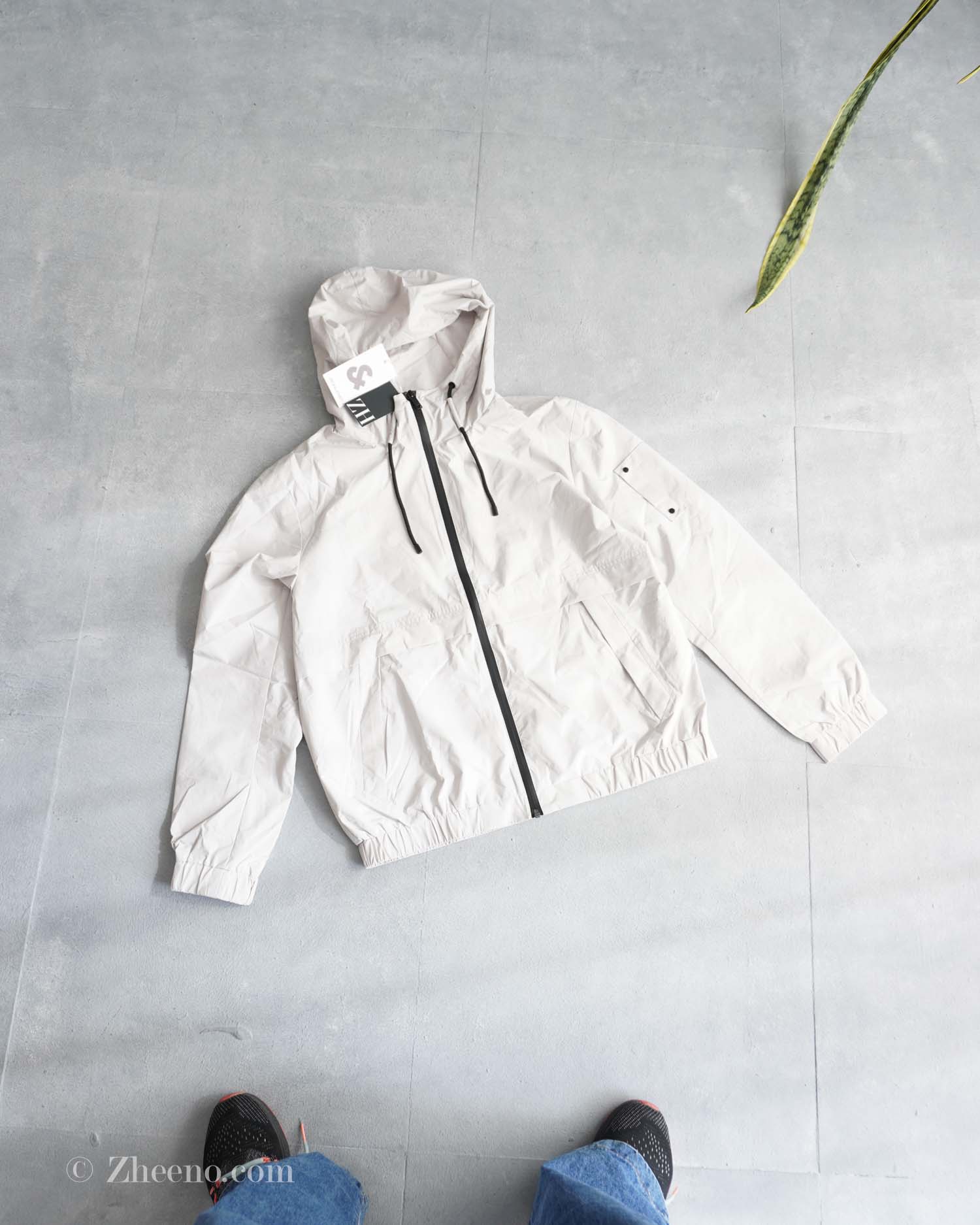 17623296096101722 جکت بارانی کرم کلاه دار Jack&Jones