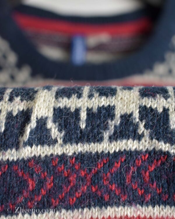 بافت وینتیج قرمز طرح دار H&M