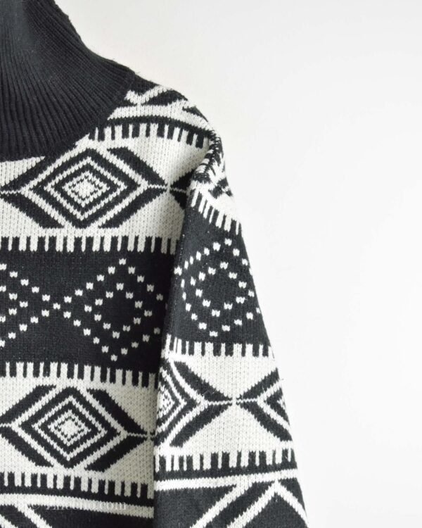 بافت وینتیج یقه اسکی مشکی سفید Paul Jones