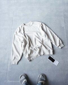 دورس طوسی روشن یقه زاپ دار Hutu F4