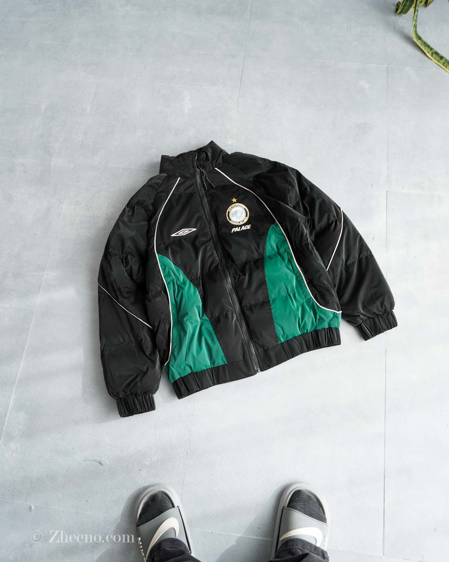 17646708226469648 جکت کلاه دار مشکی سبز JTQ