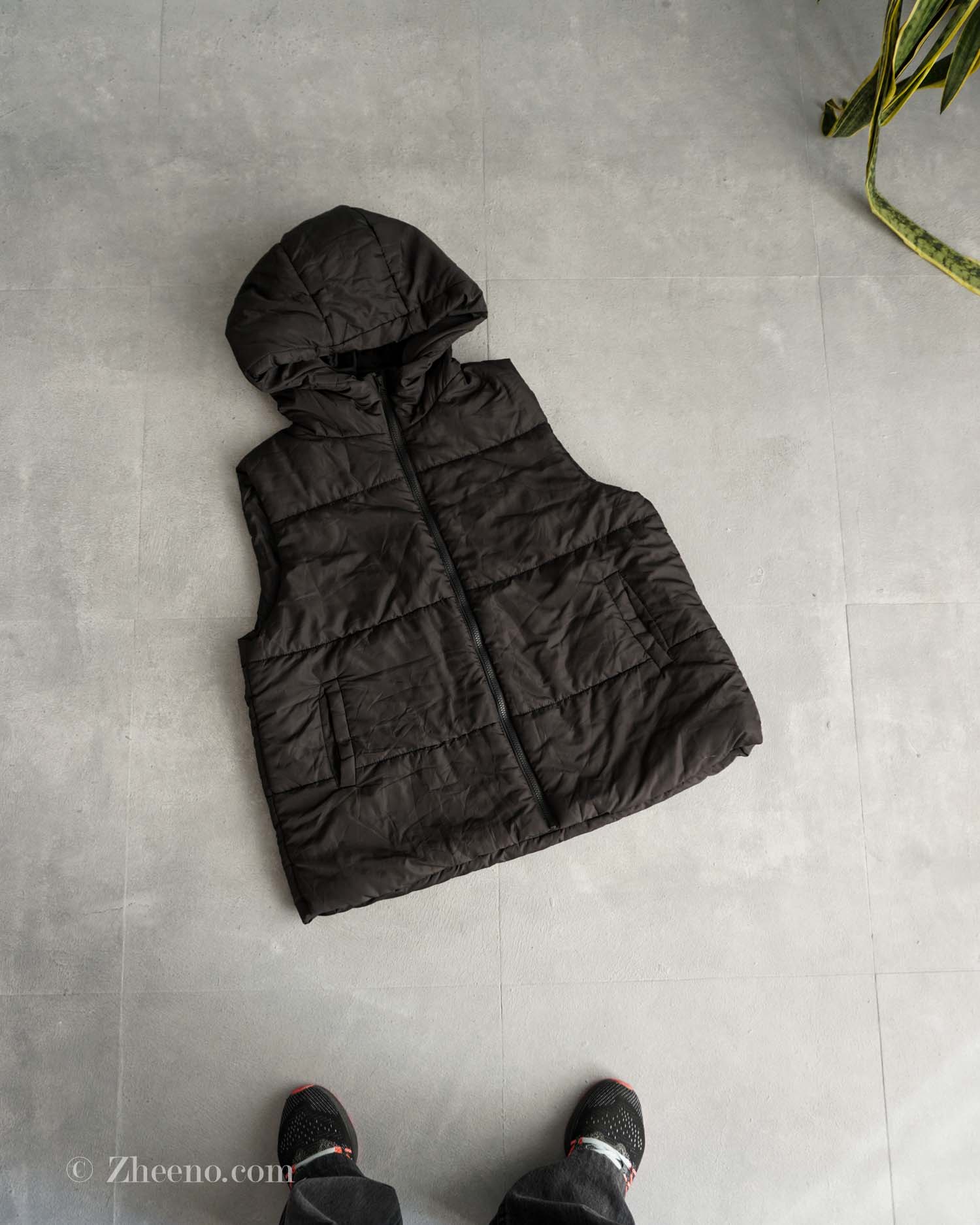 17647769604755066 پافر بلند مشکی کلاهدار ساده Shein