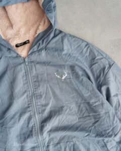 بامبر جکت آبی کلاه دار داخل خز Shein