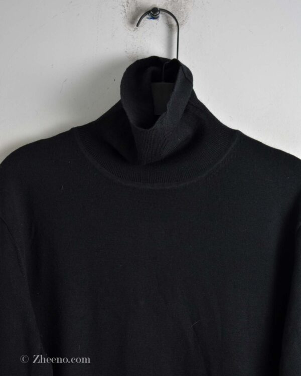 بافت یقه اسکی مشکی ساده Uni Qlo