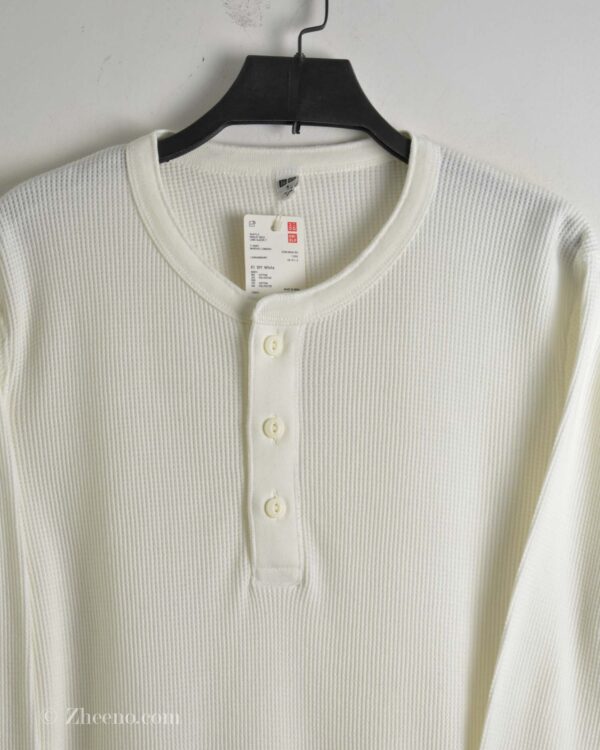 بافت ساده سفید سه دکمه Uni Qlo