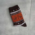 جوراب نخی طرح گوزن زنانه قهوه ای