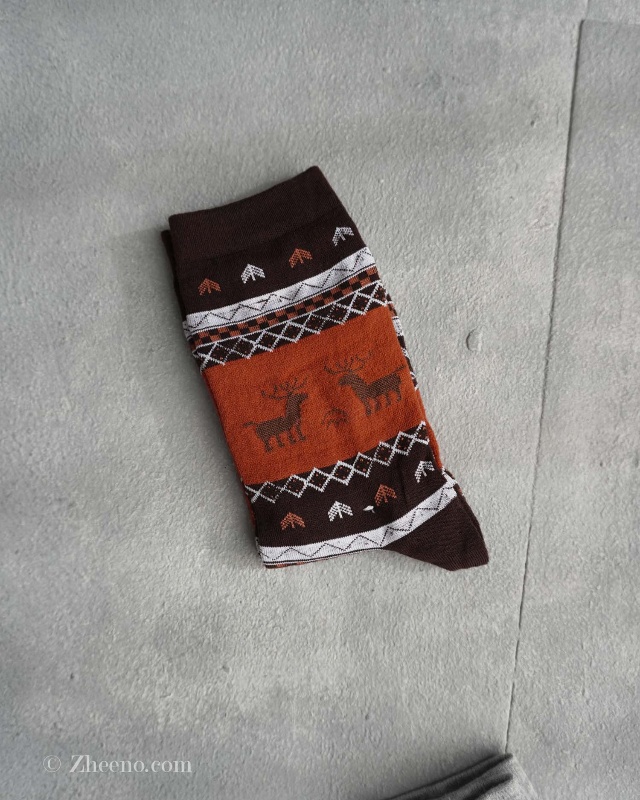 جوراب نخی طرح گوزن زنانه قهوه ای