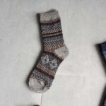 جوراب پشمی مردانه طوسی 1 طرح لوزی