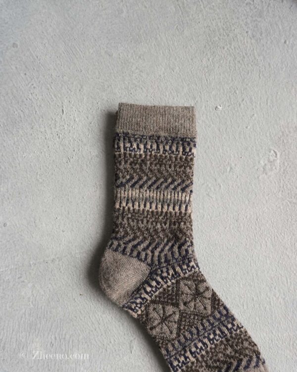 جوراب پشمی مردانه خاکی طرح لوزی