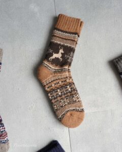 جوراب پشمی وینتیج ضخیم کاراملی گوزن 3