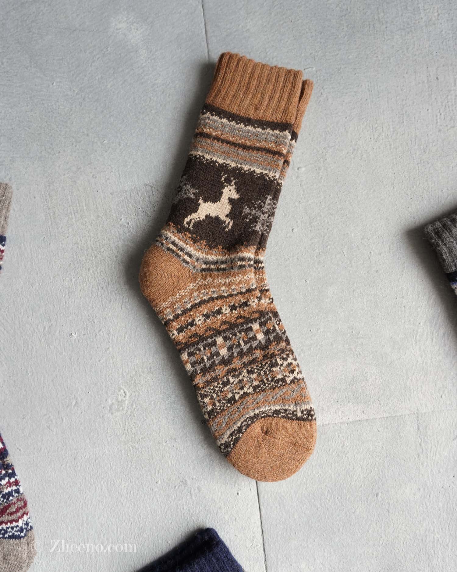 جوراب پشمی وینتیج ضخیم کاراملی گوزن 3