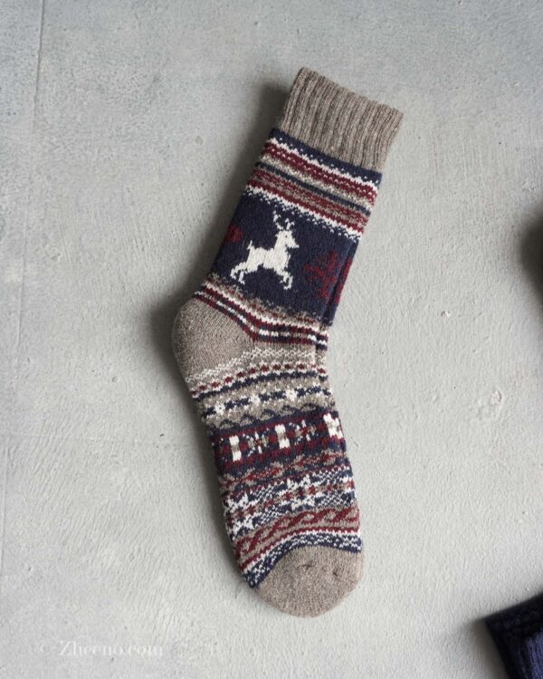 جوراب پشمی وینتیج ضخیم طوسی سرمه ای گوزن 3