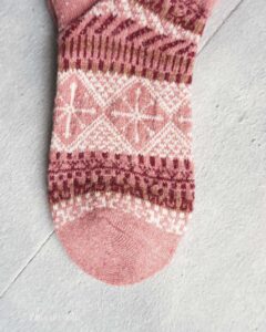 جوراب مچی پشمی زنانه طرحدار صورتی