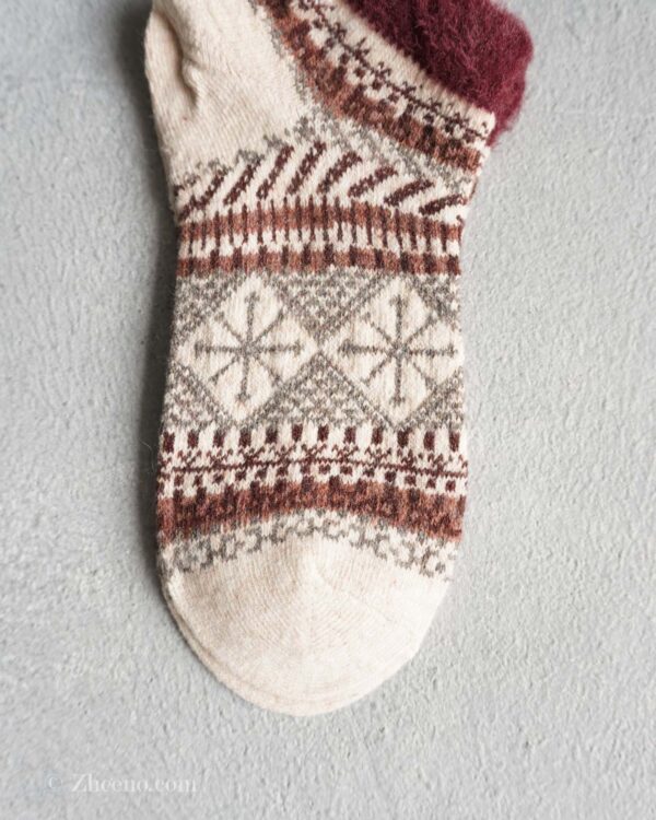 جوراب مچی پشمی زنانه طرحدار شیری