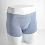 شورت آبی روشن