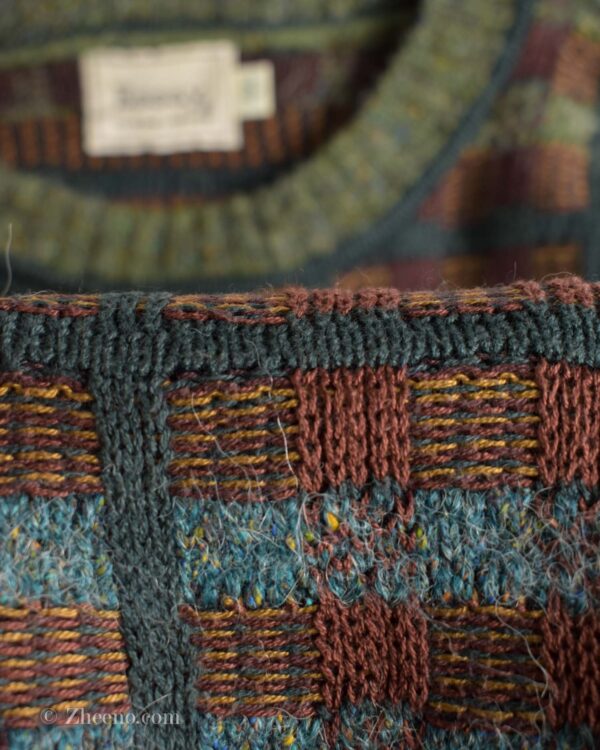 بافت وینتیج Essay