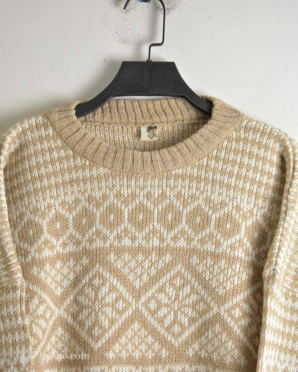 بافت وینتیج کرم رنگ طرح دار