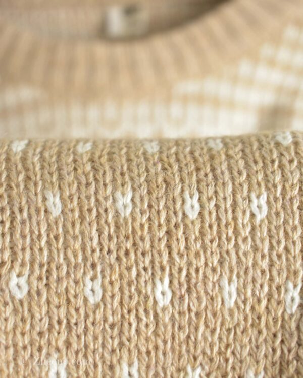 بافت وینتیج کرم رنگ طرح دار