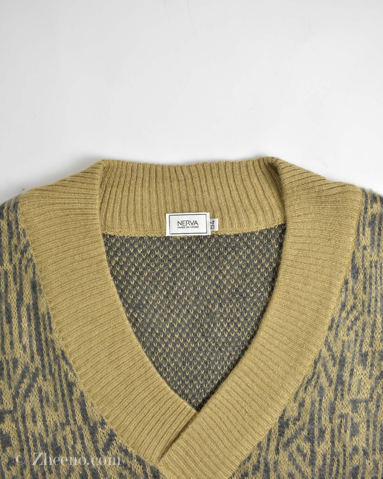 17697540758587617 بافت وینتیج یقه هفت کرم