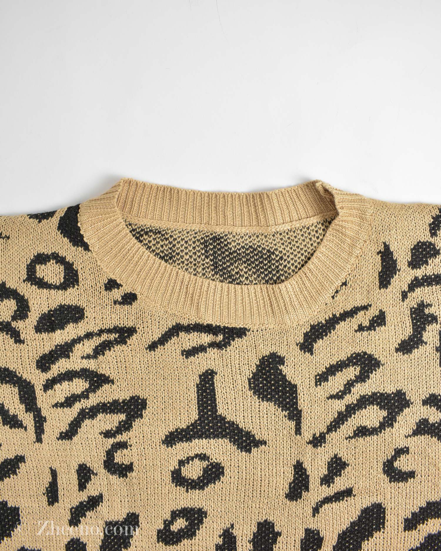 بافت وینتیج کرم طرح دار