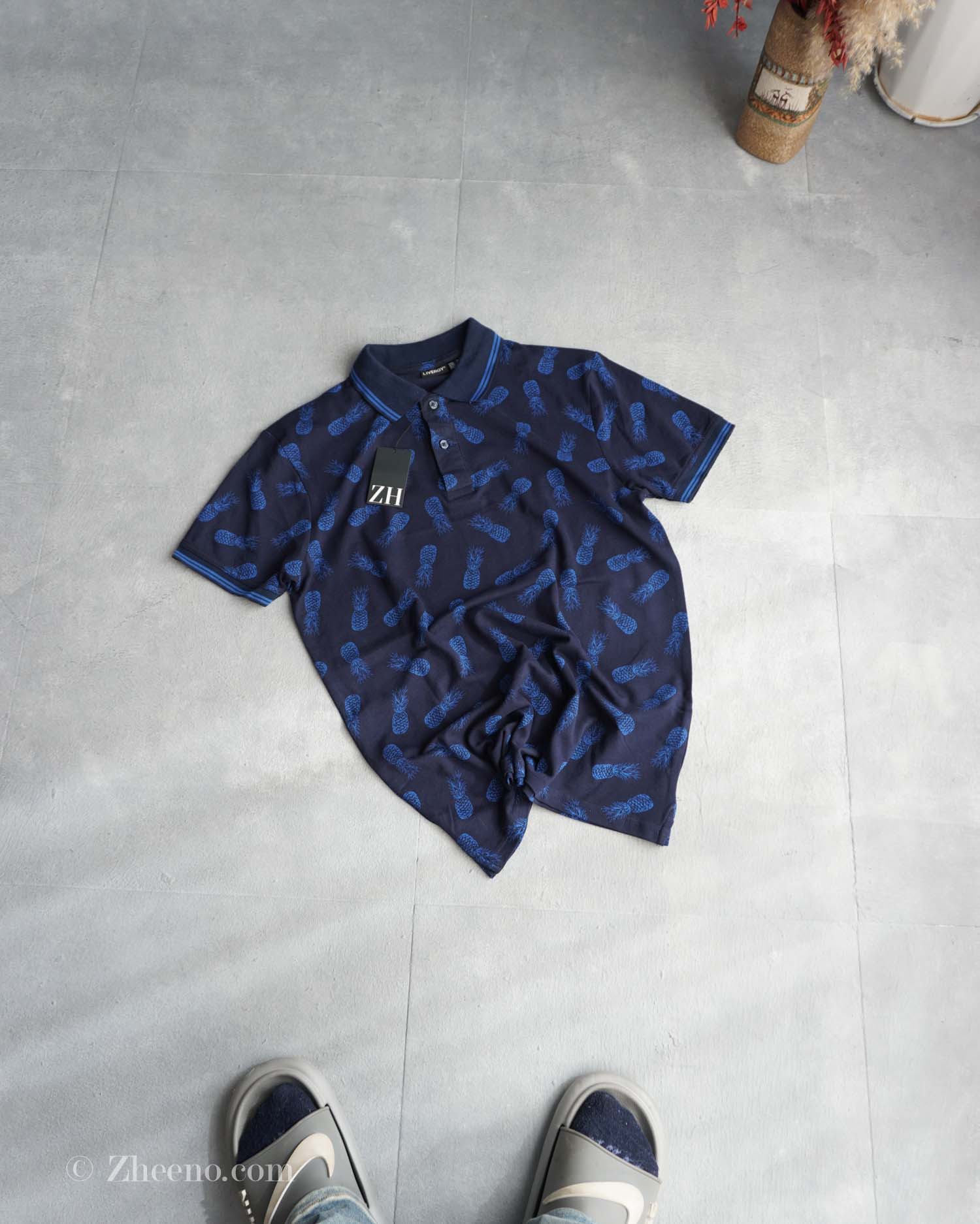 پولوشرت سرمه‌ای تیره طرح آناناس Livergy