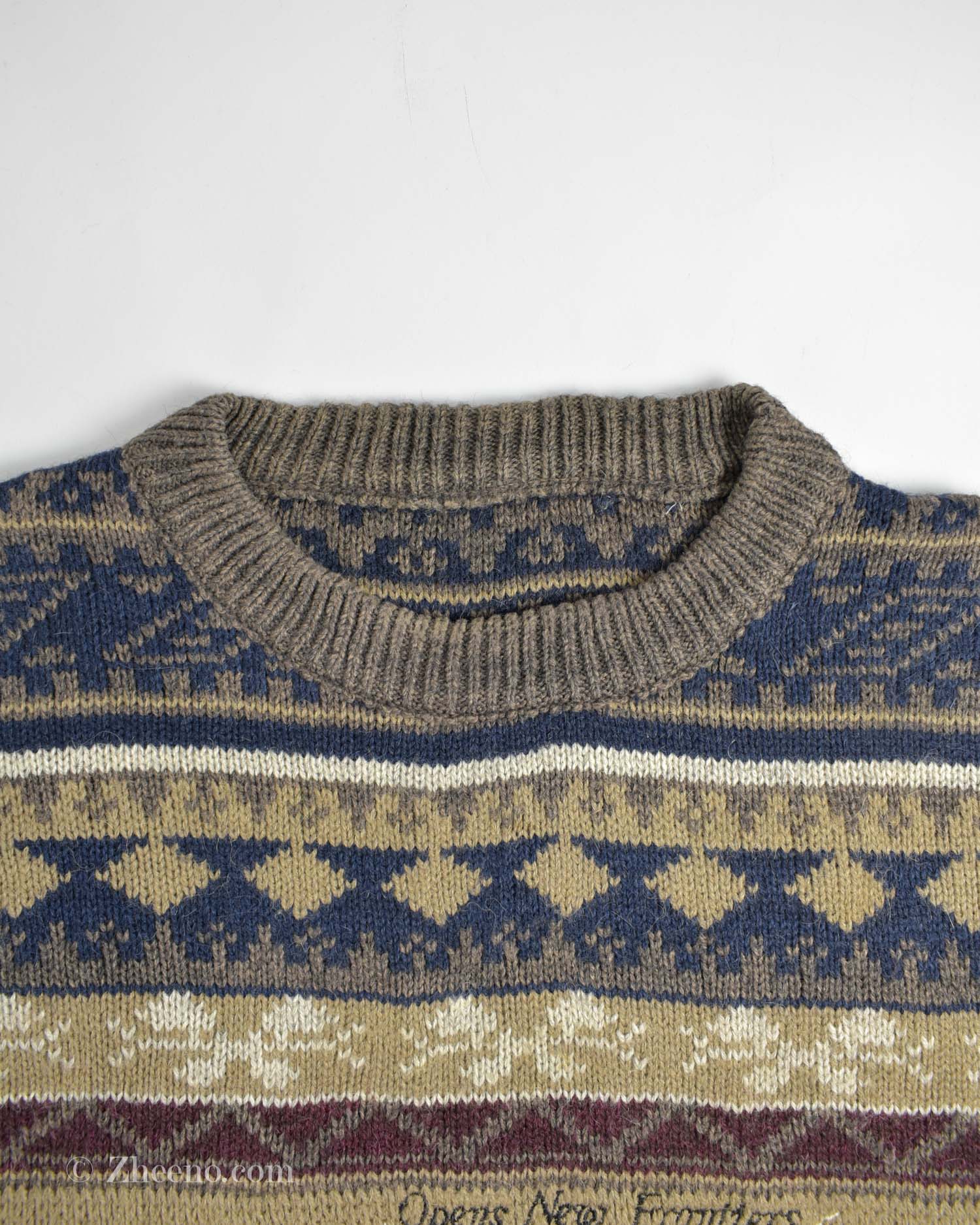 17711680022763077 بافت وینتیج خاکی طرح دار