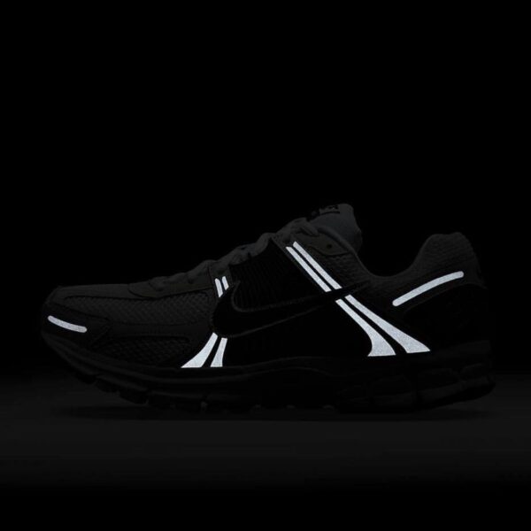 کتونی لایف‌استایل نایکی Nike Vomero 5 – کد FB9149‑101 - Image 9
