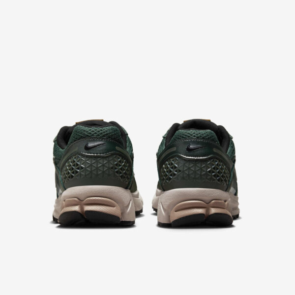 کتونی لایف استایل نایکی Nike Zoom Vomero 5 – کد FN6742-300 - Image 6