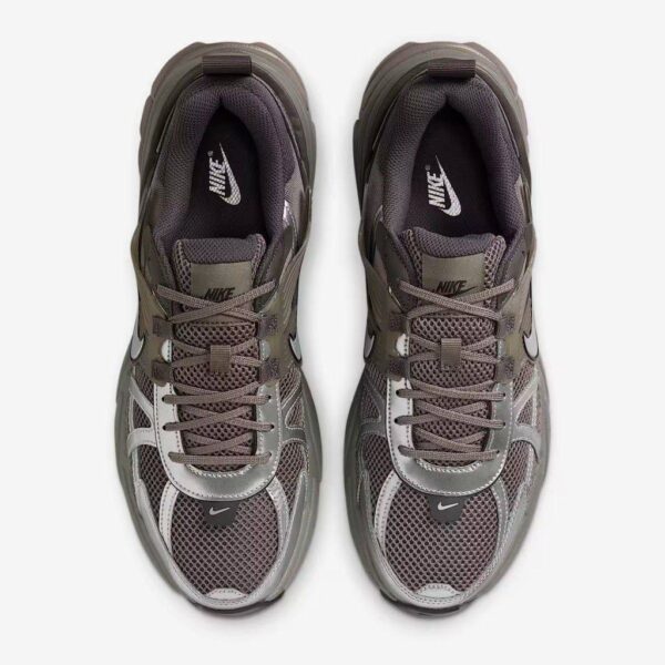 کتونی لایف‌استایل نایکی Nike V2K Run – کد HQ1678-200 - Image 5