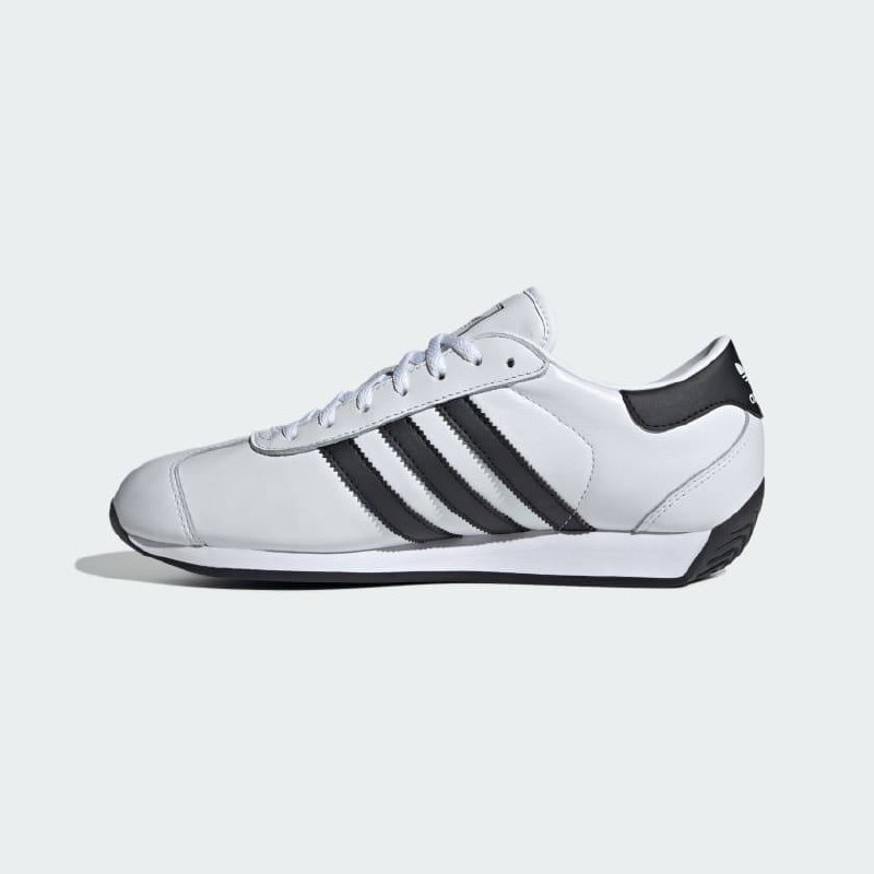 Adidas Country ||