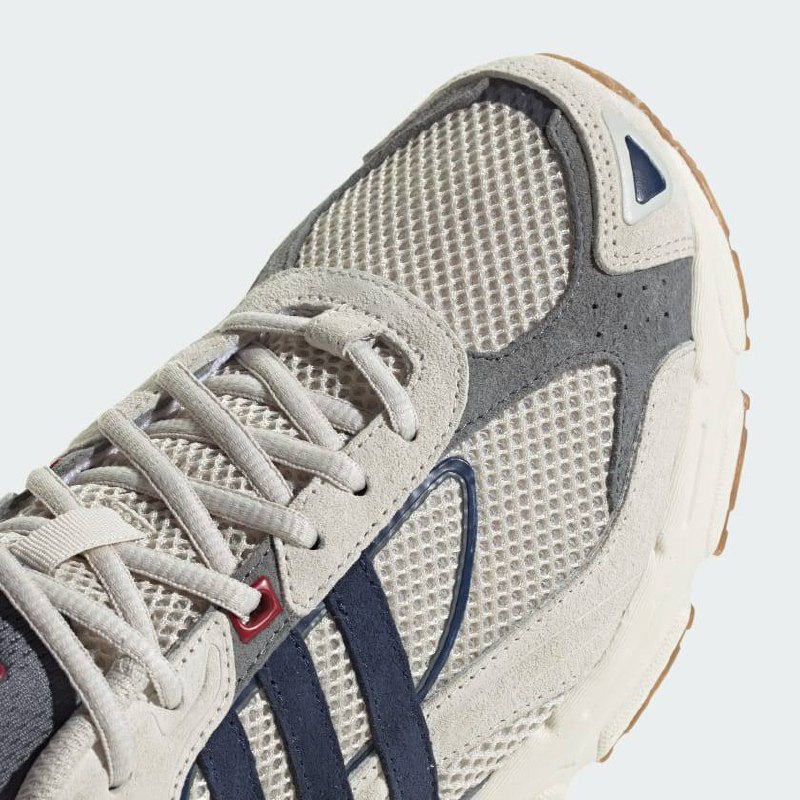 Adidas Response CL